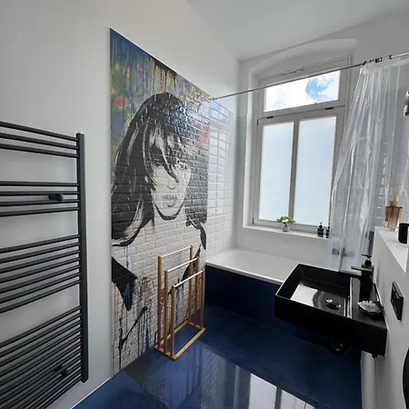 Newcityhome - - 2 Zi - Design Naomi - Kassberg - Private Parking *