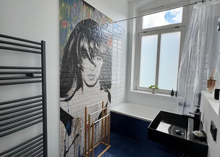 Newcityhome - - 2 Zi - Design Naomi - Kassberg - Private Parking *